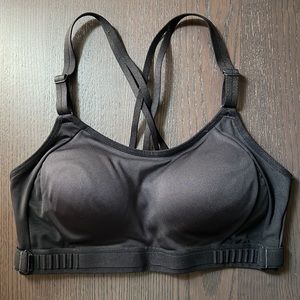 Women's Medium Support Adjustable Front Bra - All in Motion Black M